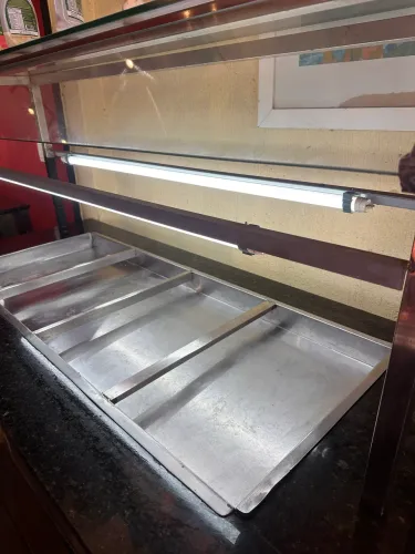 Buffet quente e Gelado completo