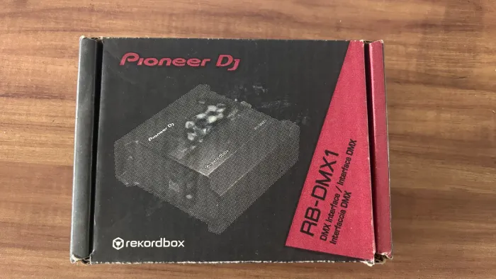 Interface de iluminação Pioneer RB-DMX1