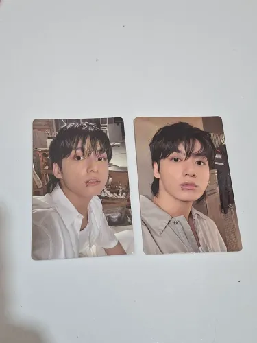 2 Photocards Jungkook BTS - GOLDEN Substance - Oficiais
