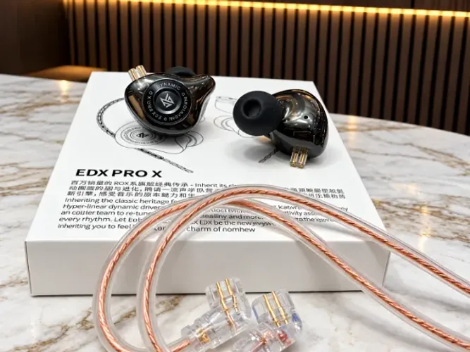 Fone de ouvido KZ EDX Pro X