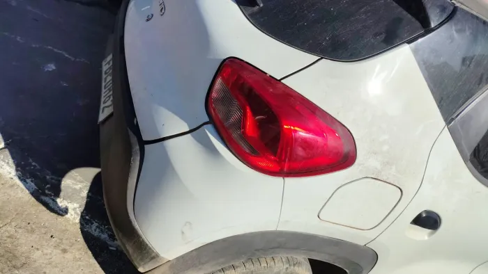 Kwid 2019 sucata peças sucata 