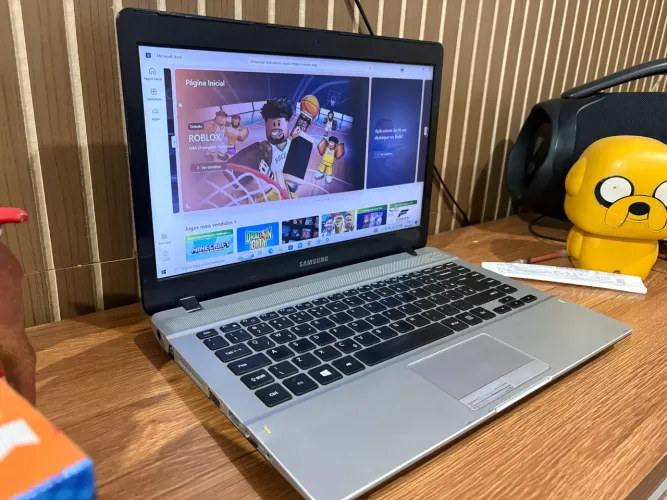 Notebook Samsung bateria ótima Aceito cartão 