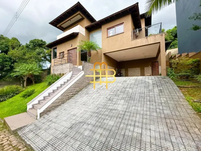 Reserva da Aldeia - LOCAÇÃO | Casa com 3 dormitórios e piscina em Condomínio Fechado de Gr
