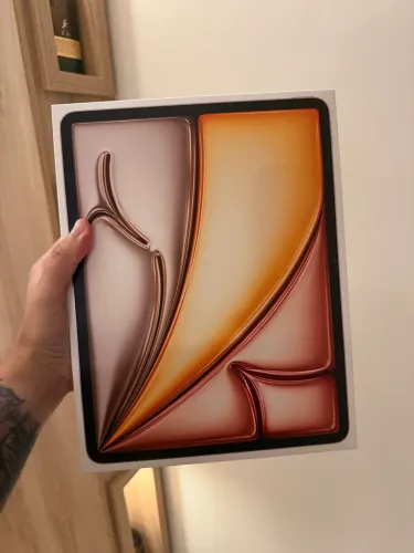 Apple 2025 iPad Air de 13 polegadas (Wi-Fi, 128 GB) - Luz das estrelas (M3)