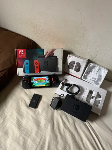 Nintendo Switch dsblq impecável ( aceita trocas )