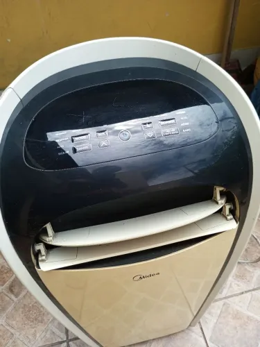 Ar-condicionado Portátil Midea