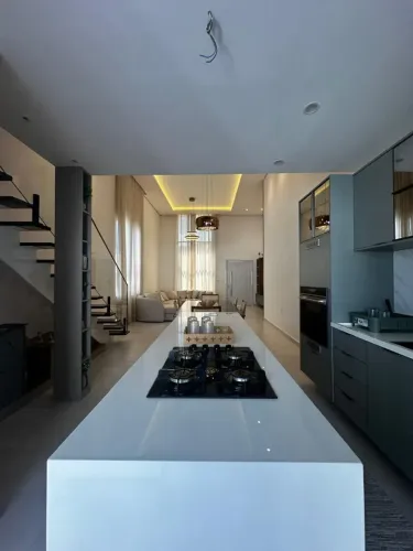 ALPHAVILLE 4, 300m2, 3 SUÍTES, C/ PISCINA, ACEITO CASA MENOR VALOR