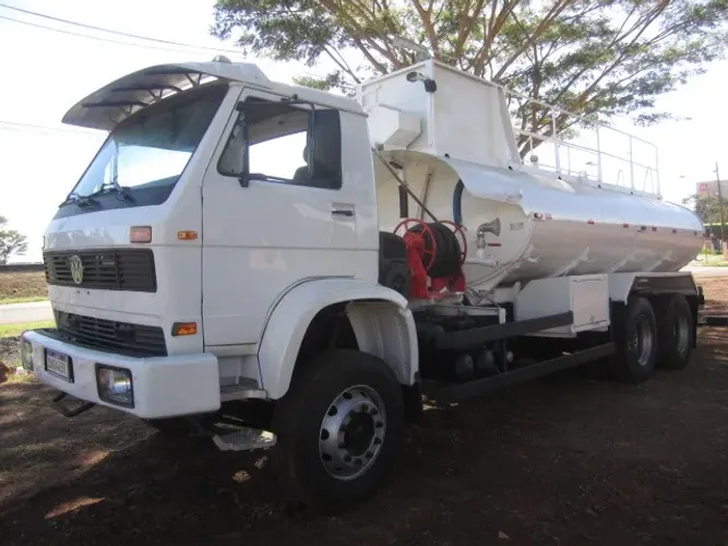 Volkswagen 24220 Tanque Pipa Bombeiro