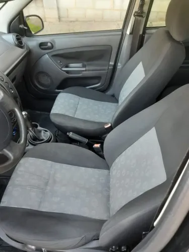 Ford Fiesta 1.0 8V Flex/class 1.0 8V Flex 5P 2011