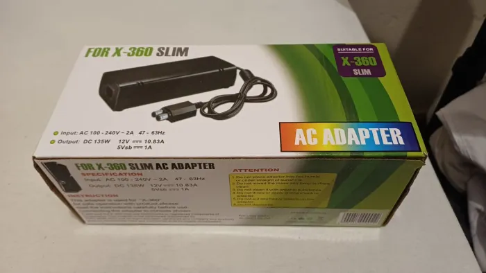Fonte de energia para Xbox 360 Slim