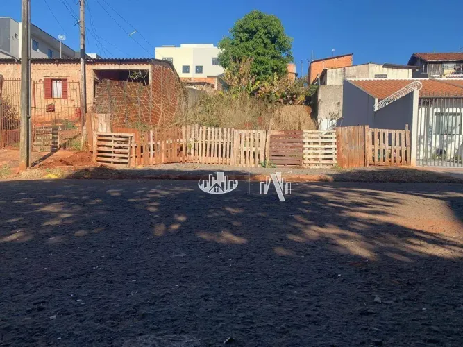 Terreno à venda, 256 m² por R$ 100.000,00 - Colinas - Londrina/PR