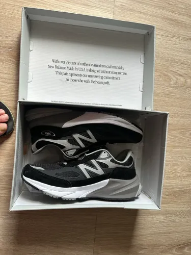 Tênis New Balance 990v6 preto, novo - Original USA.