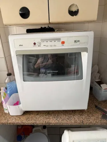 LAVADORA DE LOUÇAS BRASTEMP USADA 8 SERVIÇOS