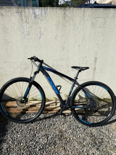 Vendo bike Oggi freio hidráulico
