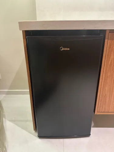 Vendo Frigobar Midea