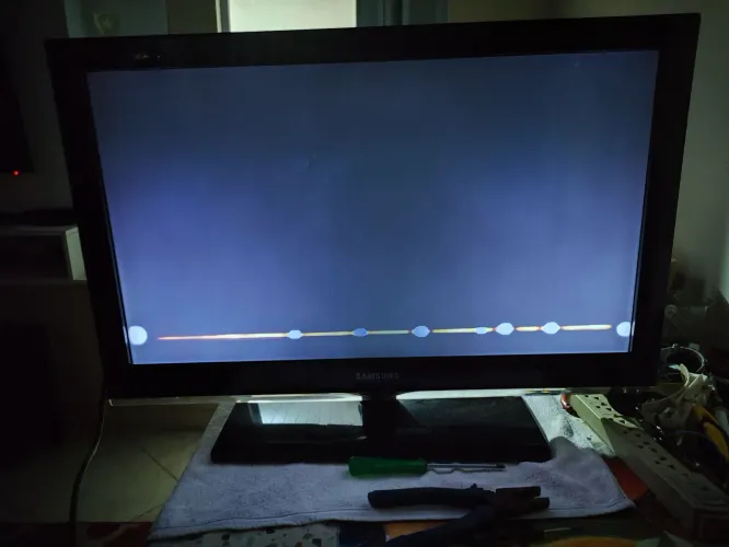 TV Sanssung LN32C530F1M