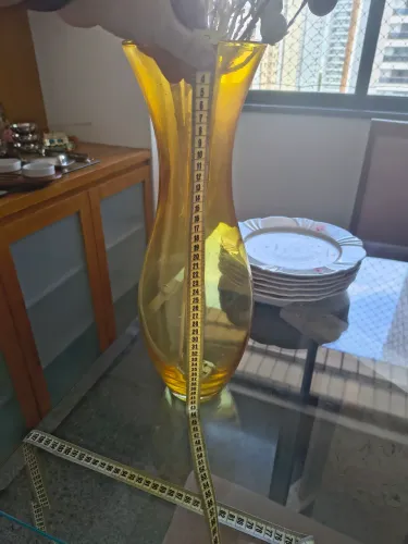 Vaso de Vidro Amarelo