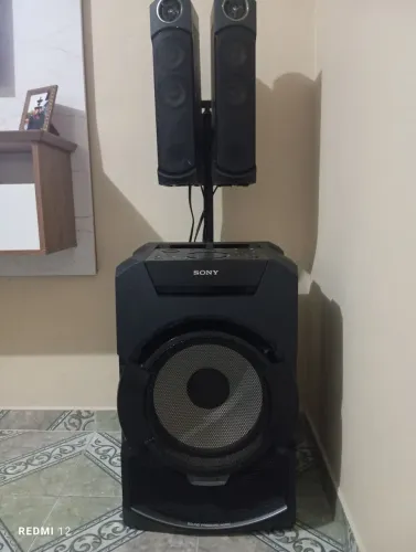 SOM SONY
