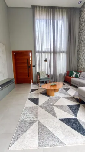 Exclente casa térrea em Condomínio fechado.