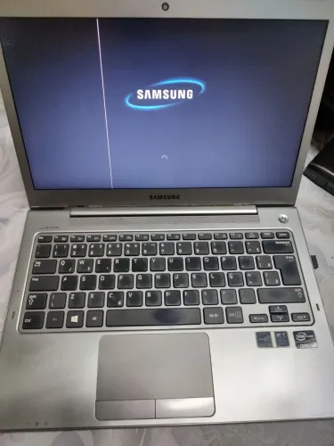Ultrabook Samsung NP530U3C - Core i7 - 8GB - SSD 120GB (Leia Descrição)