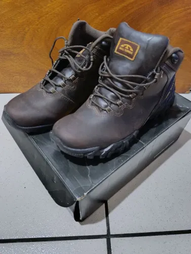 Bota Bull Terrier - tamanho 42