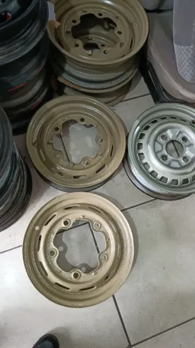 RODAS 5 FUROS ARO 15 ORIGINAL DO FUSCA KOMBI KARMAN GUIA 