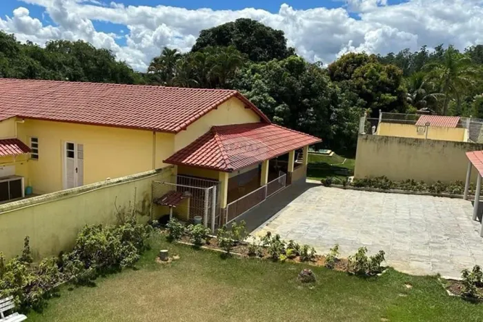 Chácara à Venda em São João Nepomuceno - MG