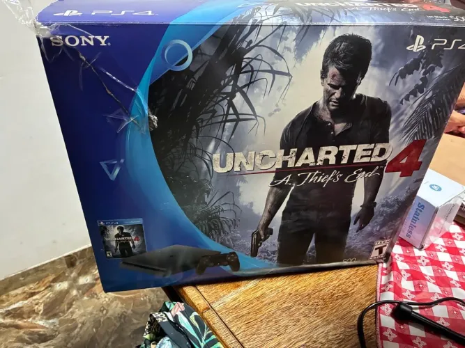 PlayStation 4 Slim 500GB