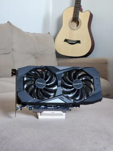 RTX 2060 GIGABYTE 6 GIGAS