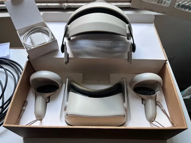 OCULUS VR META QUEST 2