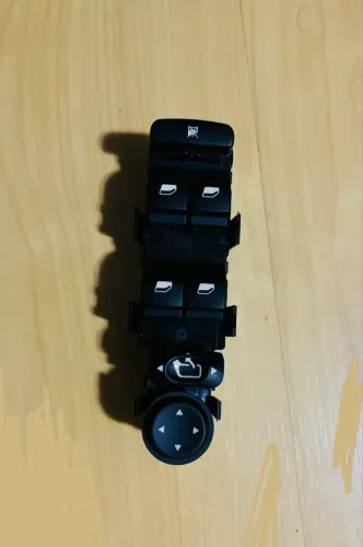 Comando botão vidro elétrico Citroen C4 (2010 a 2012)