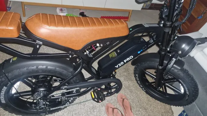 Bike eletrica V20Pro 1000w 15.6ah freios a disco, alarme chaves e nfc.