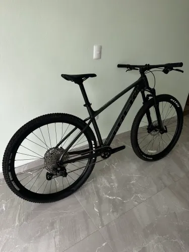 Bicicleta Trek X-caliber 8 L (Semi-Nova) 