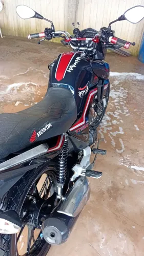 160 titan edição especial 40 anos
