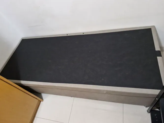CAMA BOX SOLTEIRO POUCO USO