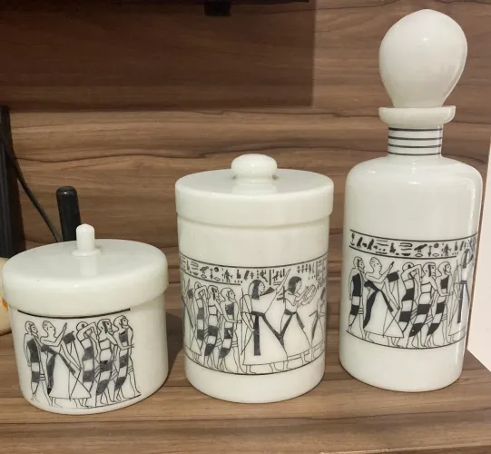 Vendo peças de porcelana relíquias raridade 
