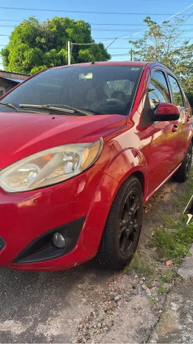 Ford Fiesta Sedan SE 1.6 8V Flex 4P 2014