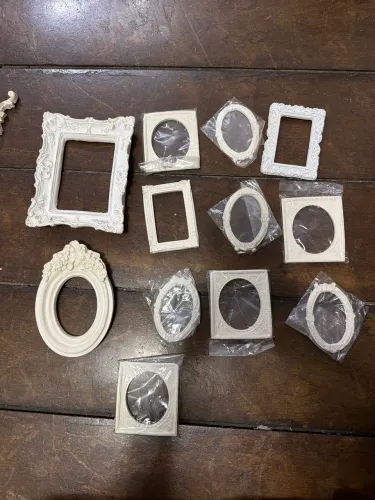 Molduras em miniaturas de resina pela metade do preço