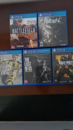 Vendo jogos de ps4
