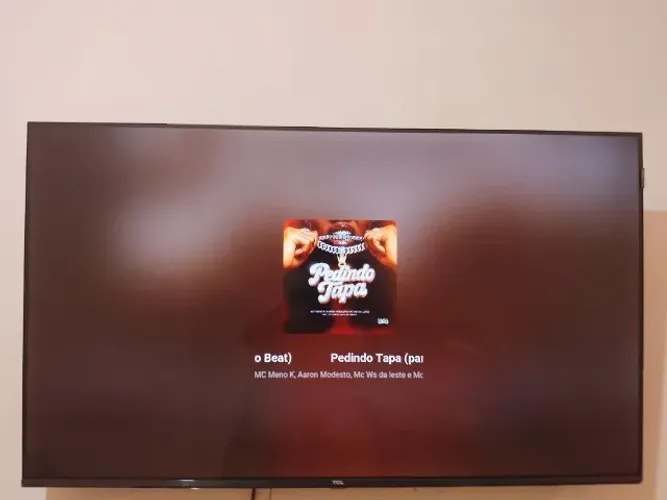 Televisão TCL 