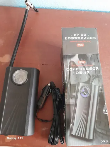 Vendo esse compressor de ar portátil