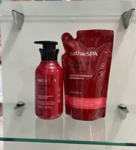 Hidratante + Mais refil cereja rouge ?