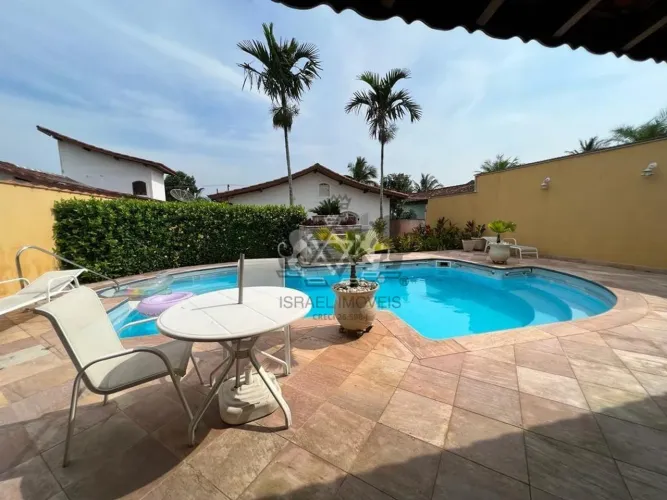 Casa à venda c/3 dorms, piscina no Porto Novo, Caraguatatuba, SP