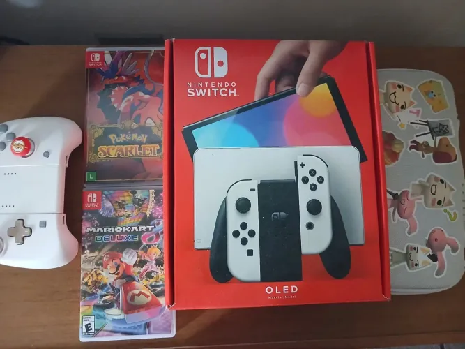 Nintendo Switch oled 256gb + acessórios e jogos