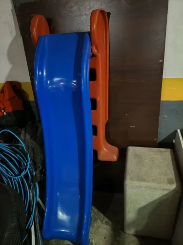 Escorregador 4 degraus infantil plástico