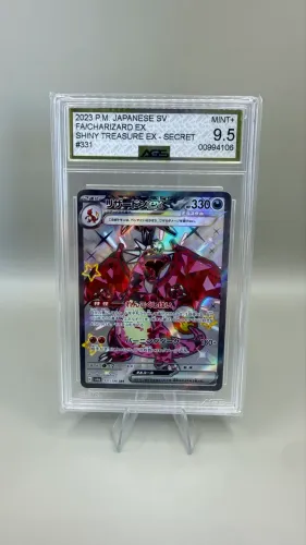 CHARIZARD EX GRADUADO