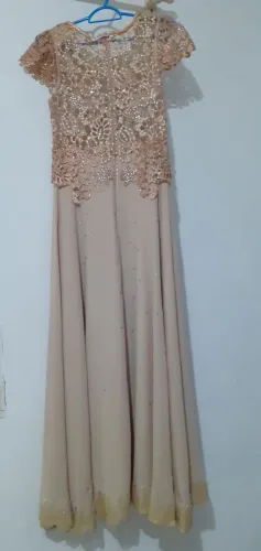 Vestido longo nude de madrinha/festas sociais
