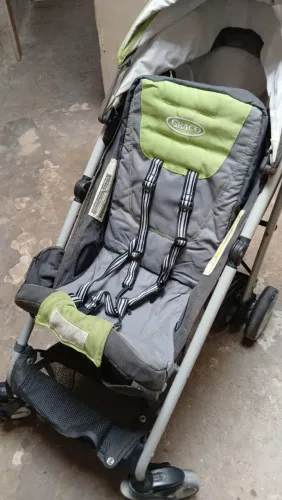 Carrinho de bebê - Marca Graco