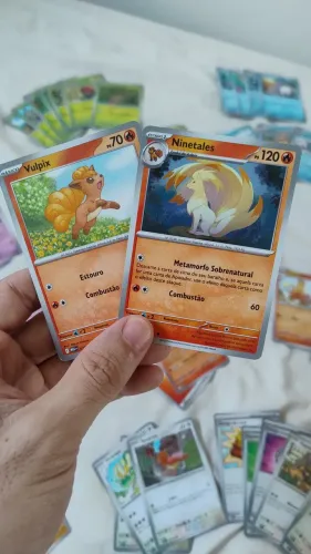 Kit 100 cartas Pokémon originais (novas, sem repetidas)
