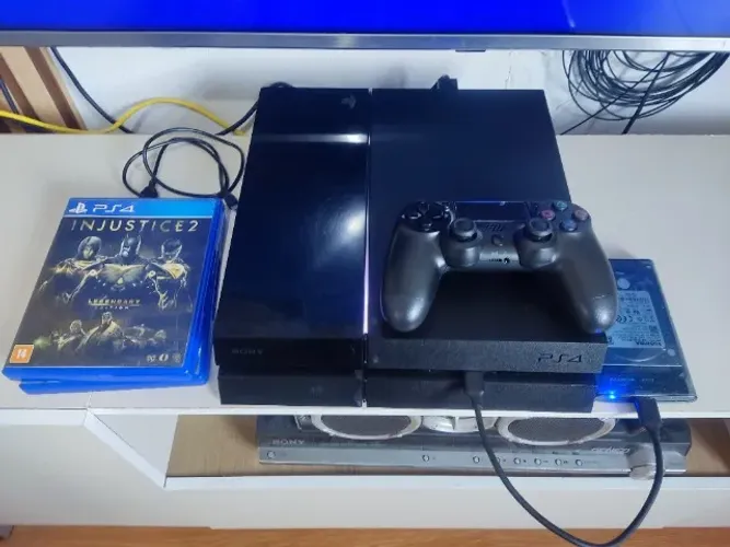 PS4 desbloqueado com gold-hen , hd com 40 jogos.